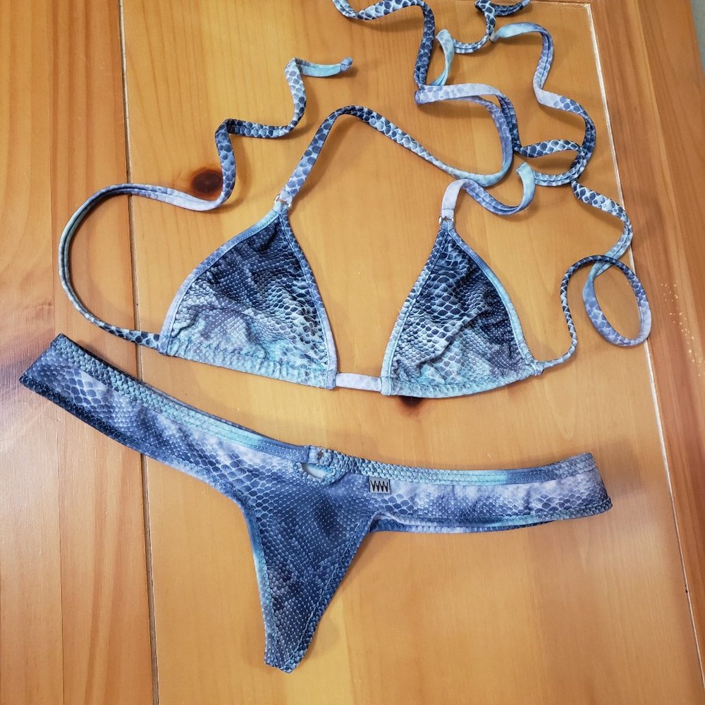 Wicked Weasel Blue Snakeskin Small